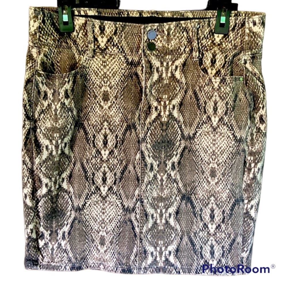 Snake Print Womens Skirt - Excellent Used Condition size 10